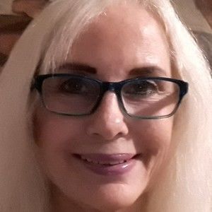 Meet your Posher, Marcella